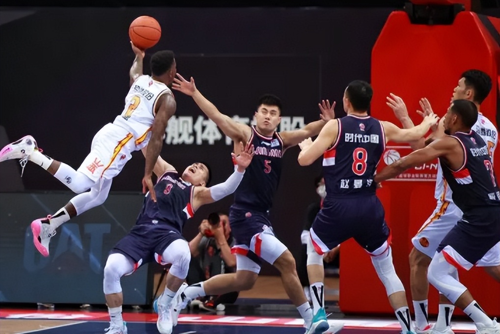 开云入口 -包含托特纳姆今晚遗憾出局，志在CBA常规赛名次提升，震撼外界，更衣室氛围转暖的词条