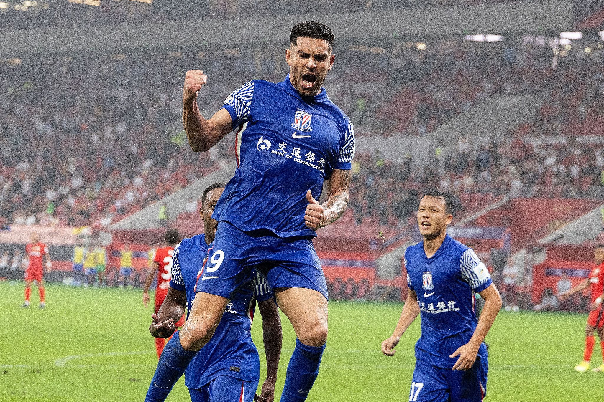 开云入口 -包含集结日上海申花调整名单以备足总杯,队长鼓劲环节打磨,气氛紧张,资深球员宣示担当的词条